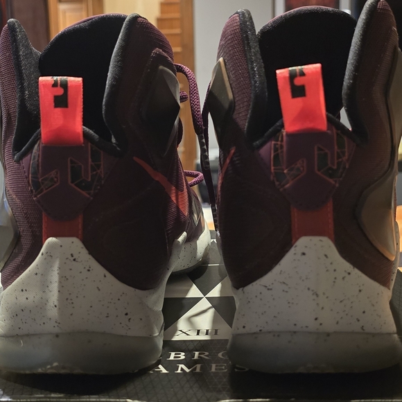 LeBron 13' Written In The Stars - Picture 5 of 5